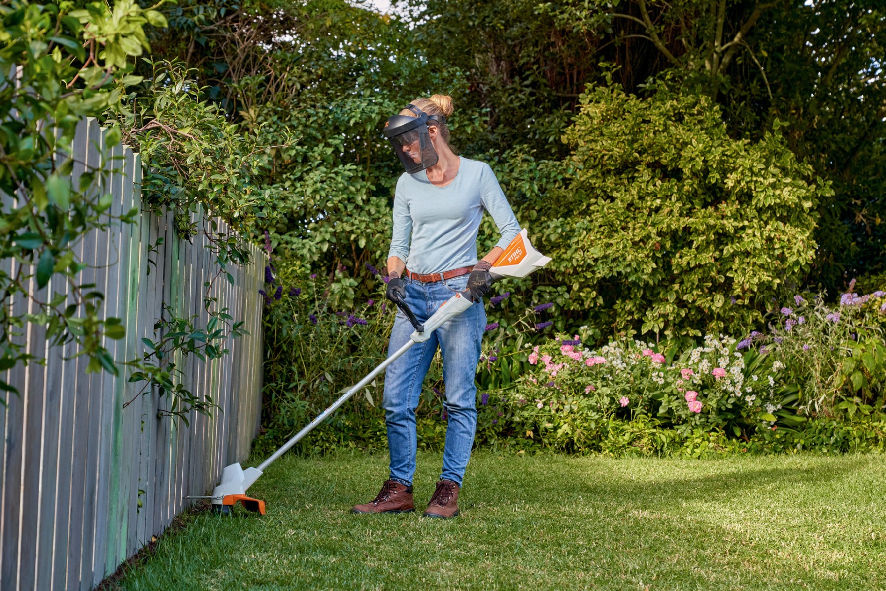 Choosing a line trimmer for your property