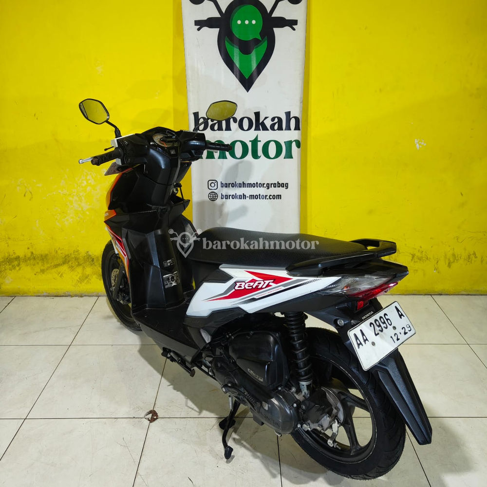 BEAT-AA2996A-Foto_Belakang.jpg