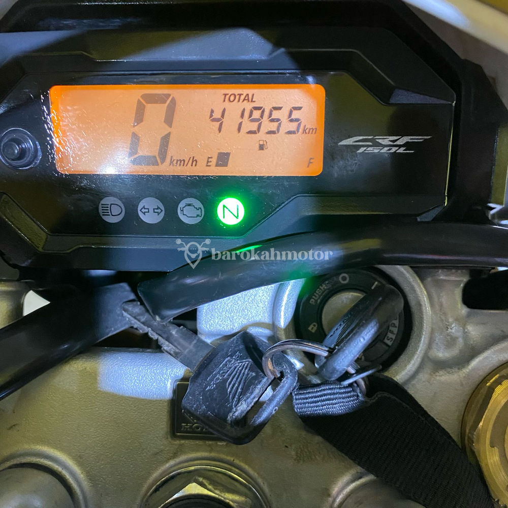 CRF-H3244BTG-Foto_Depan.jpg