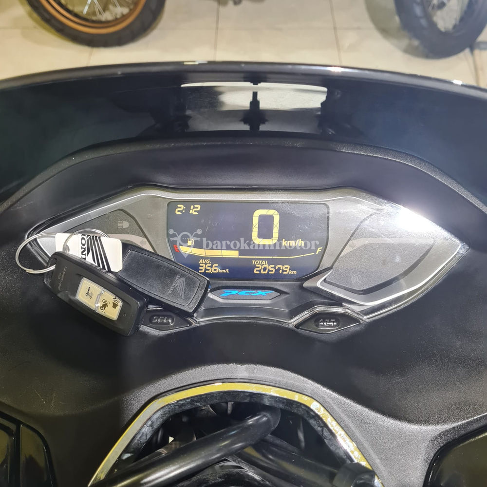 PCX160-AA5064PY-Foto_Depan.jpg