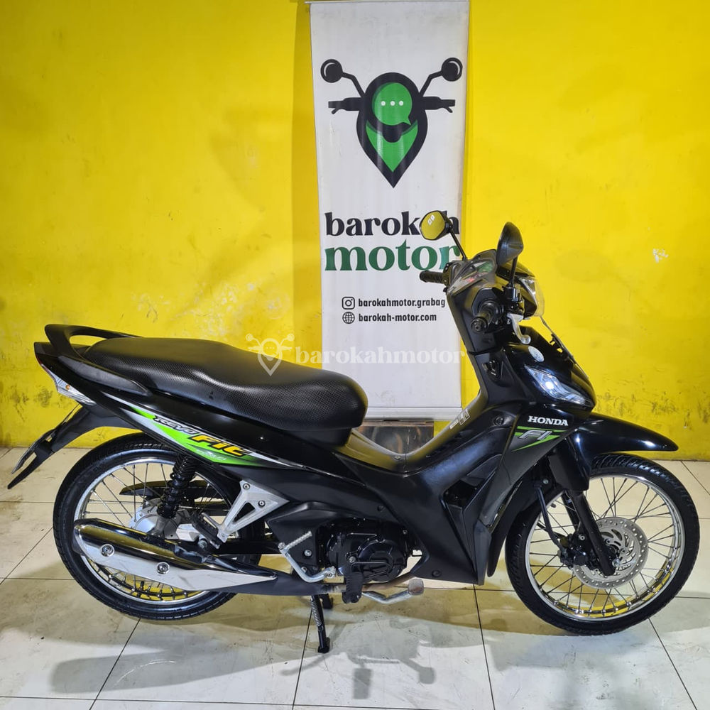 REVOFIT-AB3720AR-Foto_Kanan.jpg