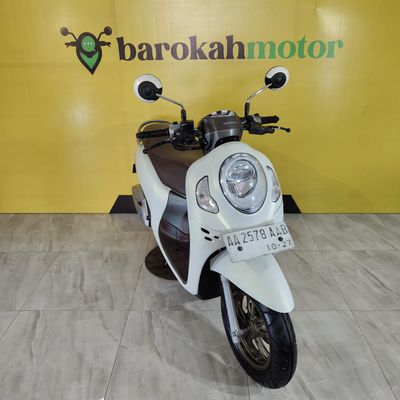 NEW SCOOPY PRESTIGE