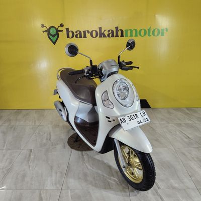 NEW SCOOPY PRESTIGE