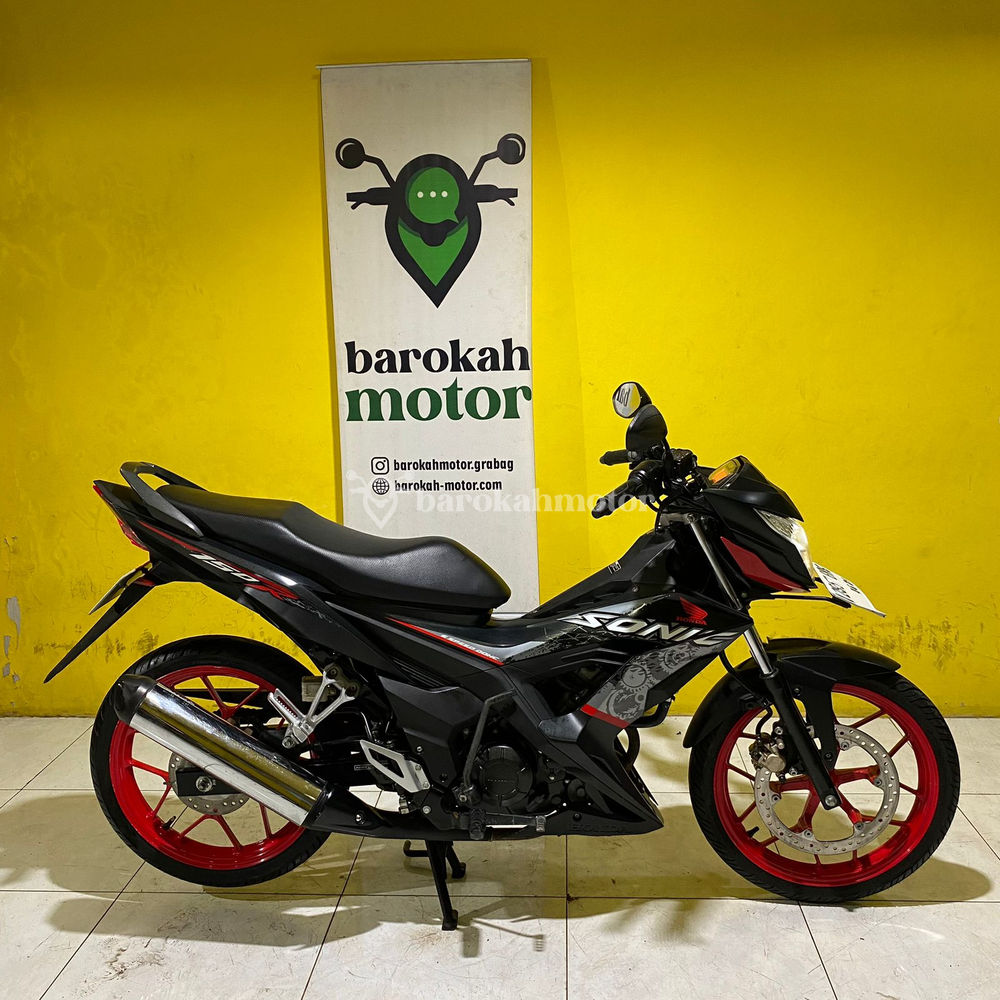 SONIC150R-H2957BRG-Foto_Kiri.jpeg