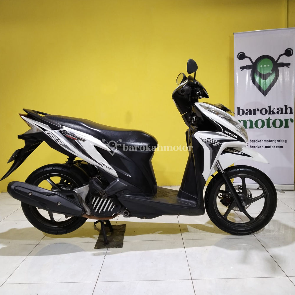 VARIO125-AA5871BG-Foto_Kiri.jpeg