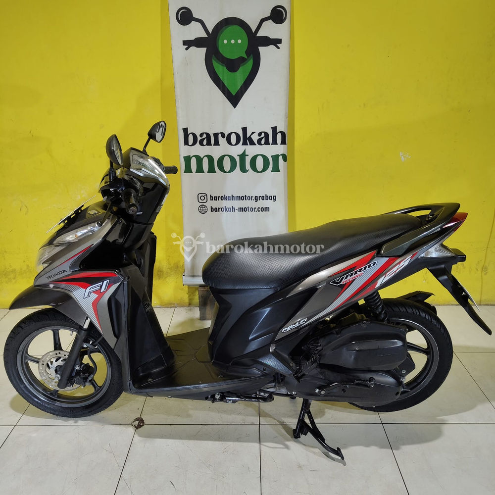VARIO125CBSISS-H3528KI-Foto_Kiri.jpg