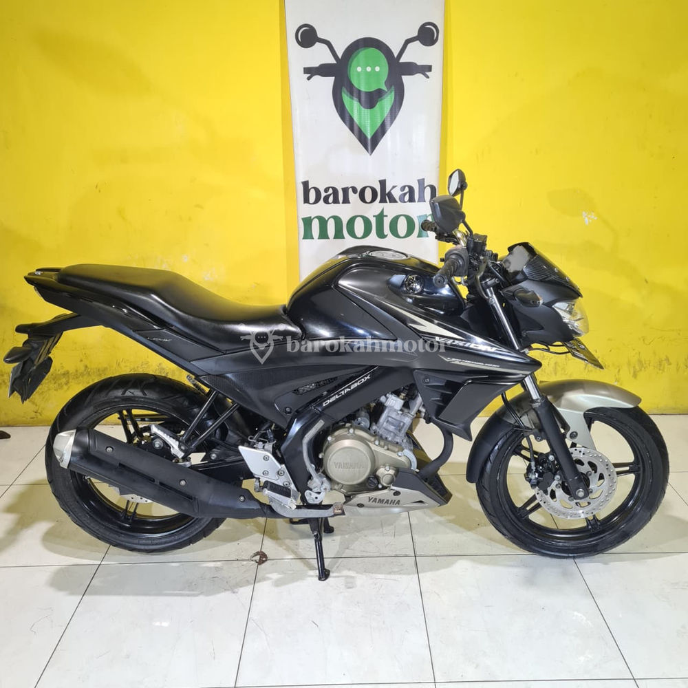 VIXION-AA3017TG-Foto_Kanan.jpg