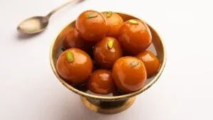 गुलाब जामुन