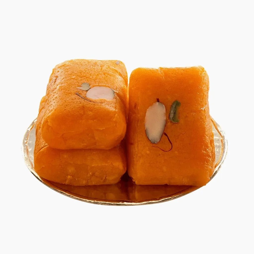 बादाम हलवा / बादाम बर्फी