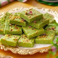 पिस्ता बर्फी