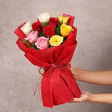 Mixed Roses Romantic Flower Bunch