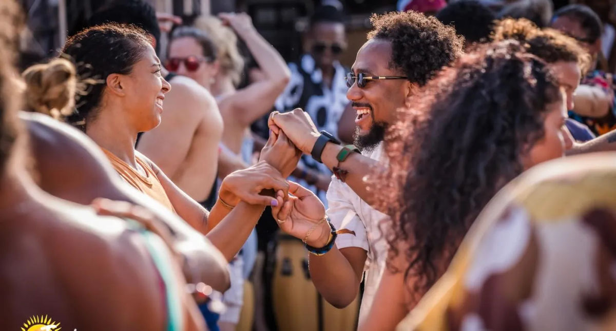Festival de baile con gente de todo el mundo