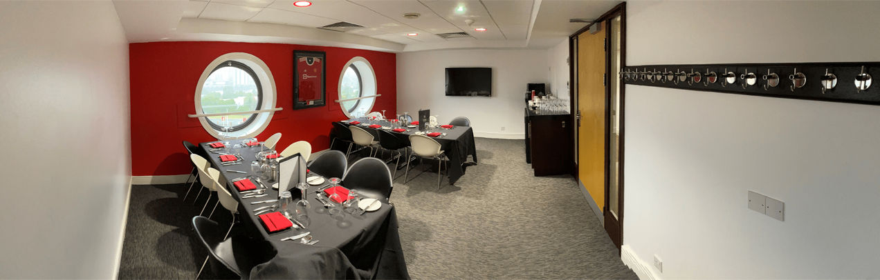 Man United Executive Lounge champagne arrival