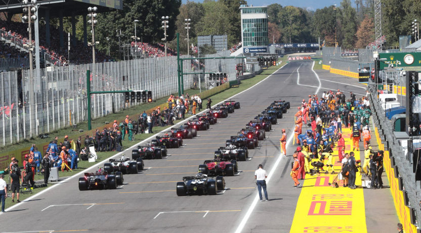 F1 cars getting ready on the starting grid for the start of the Italian GP