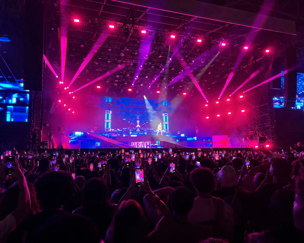 Access to the biggest artists on stage at the Abu Dhabi GP