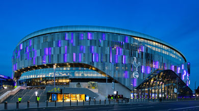 Buitenkant van het Tottenham Hotspur Stadium, thuisstadion van Tottenham Hotspur