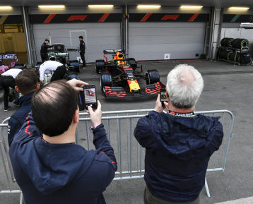 trophy pit lane