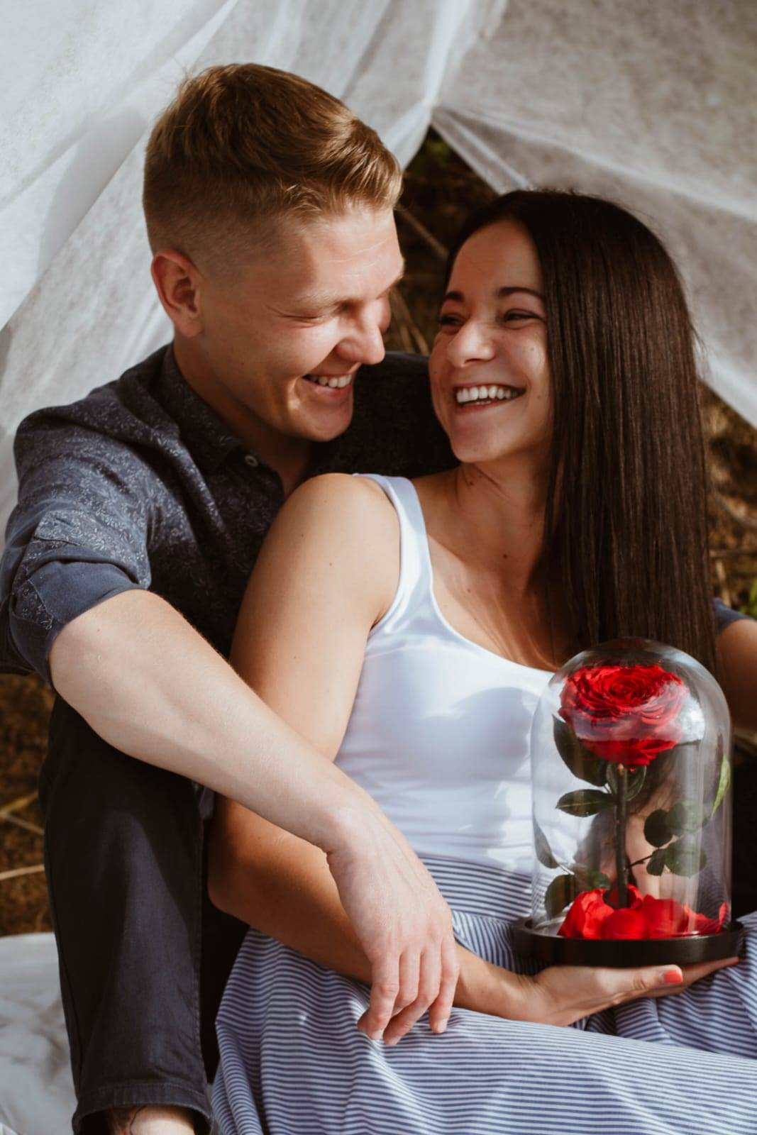 Gifting flowers