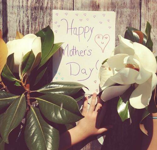 Blooming Love: Why CountryFlora Stands Out as the Best Online Flower Gift Delivery Website for Mother’s Day