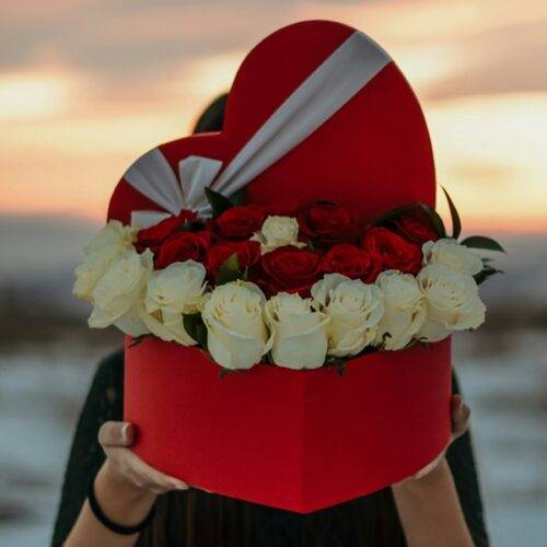 Sending Flowers to Chandigarh from Anywhere: A Complete Guide