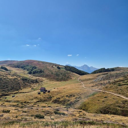 Peaks, Lakes & Legends: The Ultimate Montenegro E-Bike Adventure
