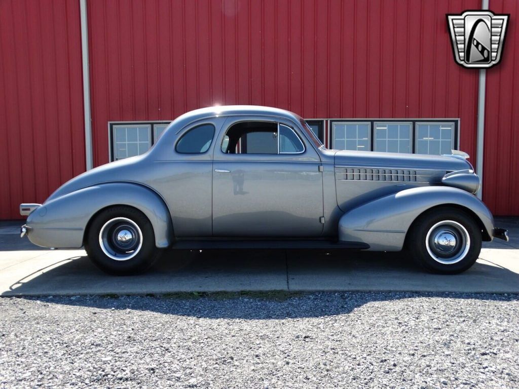 Gray 1938 Pontiac Coupe 502 CID V8