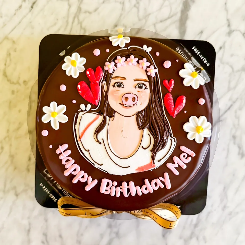 Personalized Cartoon on Larna cake