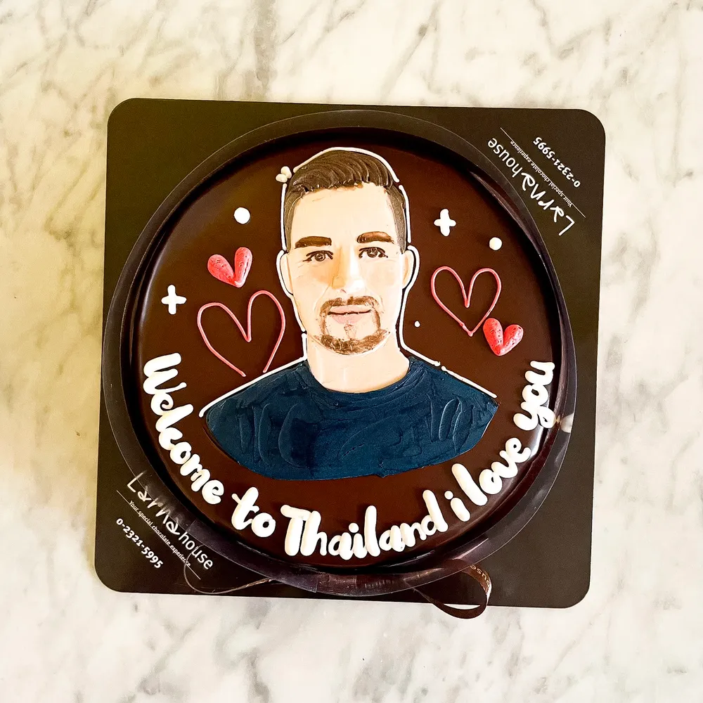Portrait on Larna Cake