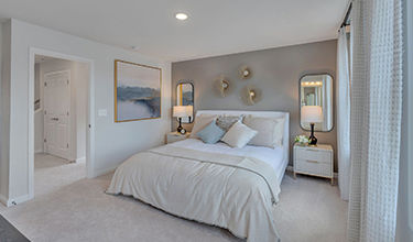 Tahoe Painted Linen Kitchen Cabinets, Luna Pearl Granite Counter Tops, Kohler Finishes, GE Appliances, Clamshell Oak LVP