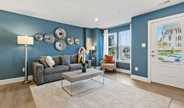 The Hugo with Spacious Living Area