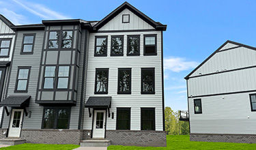 End unit townhome