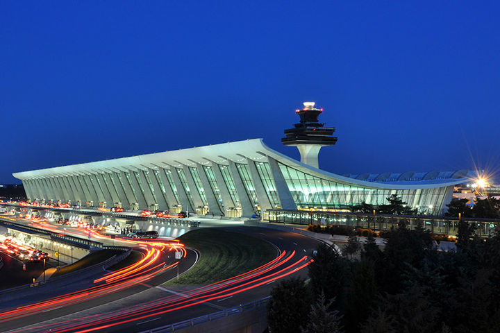 dulles airport at night