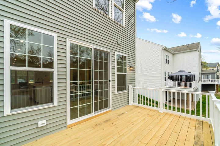 Main Level Rear Deck