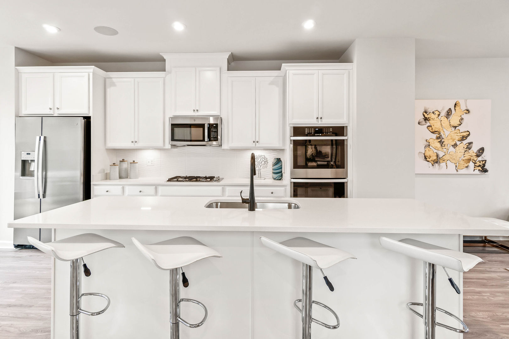Kitchen with Island Seating