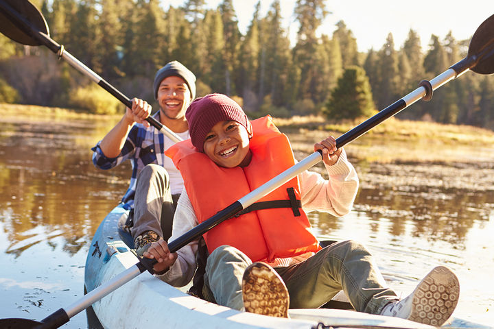 Tons of lakefront and outdoor activities await at nearby parks