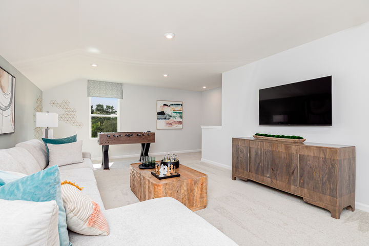 upper level flex room