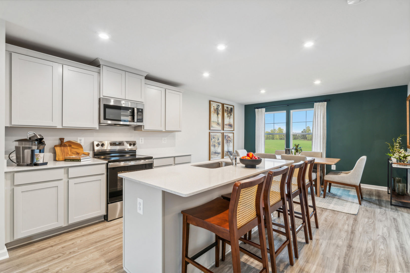 Kitchen with GE Appliances