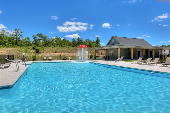 Neighborhood Pool and Cabana