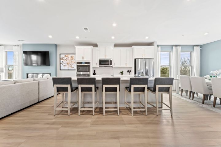Kitchen with Island Seating