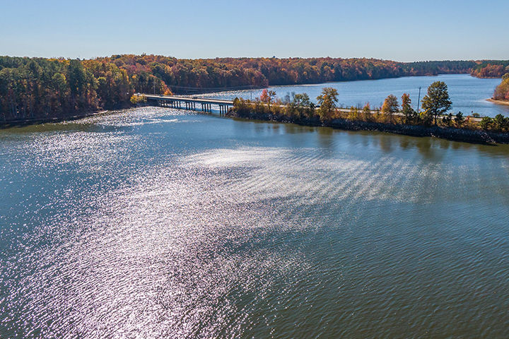 Enjoy Boating at Falls Lake