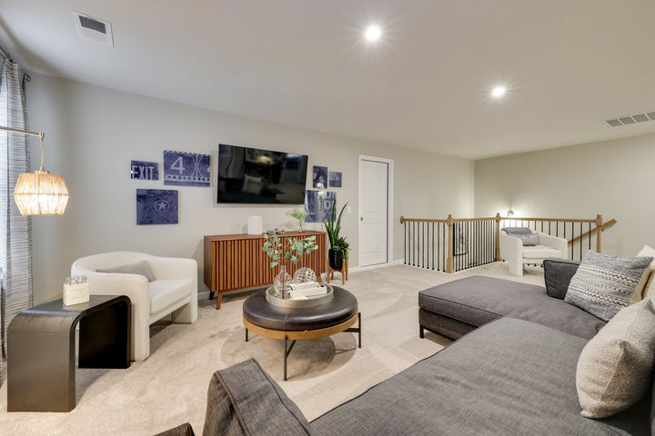 Homes with Flex Space Available in Greenpoint