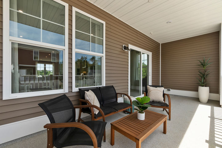 Covered balcony