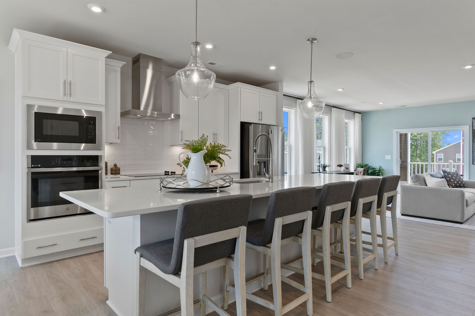 Kitchen with Large Island