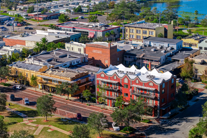 Hidden Cove close to Downtown Eustis