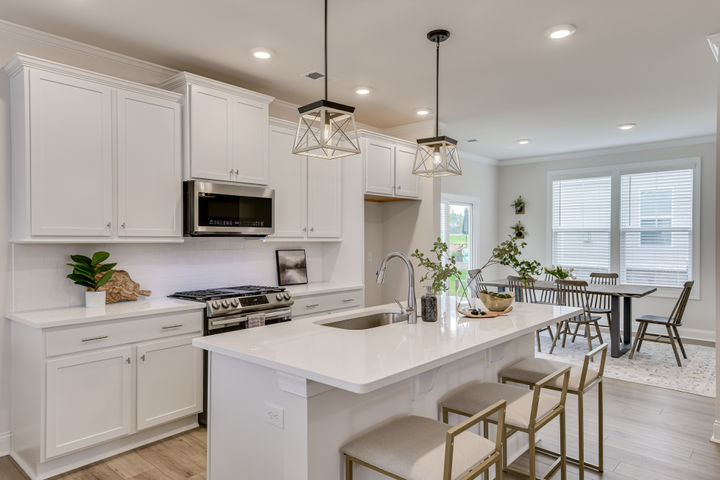 Kitchen and Breakfast Area