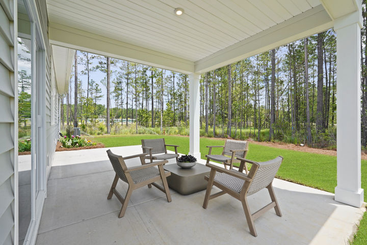 Outdoor Patio Options with a Great View at Hunt Club