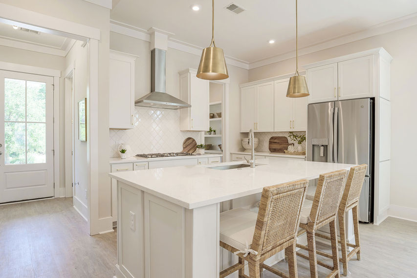 Gourmet kitchen and fireplace 
