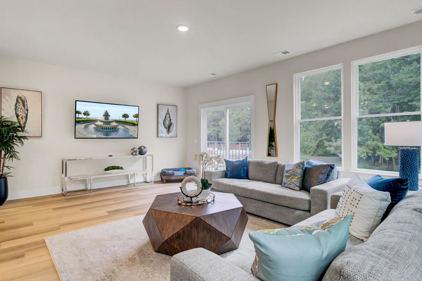 End unit townhome in James Island, SC