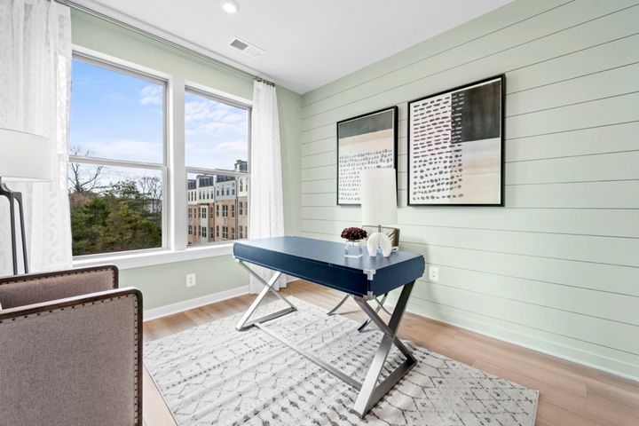 Home Office, specific homesites only
