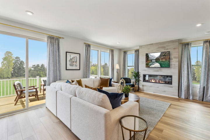 Family Room with connected Deck